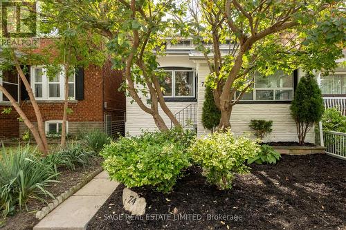 74 Barrington Avenue, Toronto, ON 
