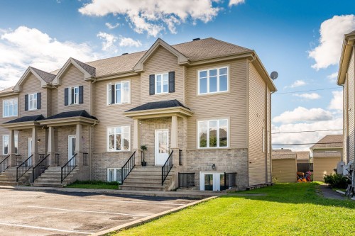 Façade - C-24 Rue Des Érables, Saint-Rémi, QC 