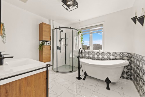 Salle de bains - C-24 Rue Des Érables, Saint-Rémi, QC 