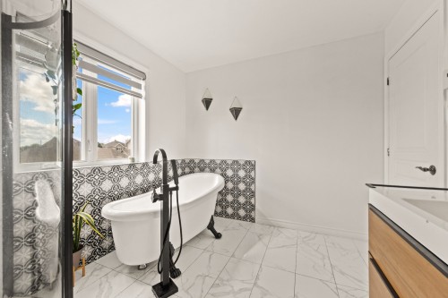 Salle de bains - C-24 Rue Des Érables, Saint-Rémi, QC 