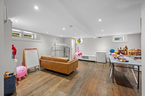 Salle familiale - 9 Rue Des Horizons, Mont-Blanc, QC 