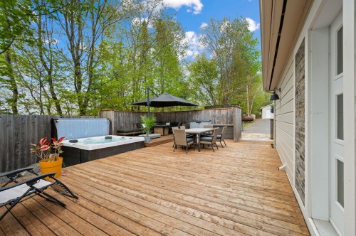 Terrasse - 9 Rue Des Horizons, Mont-Blanc, QC 