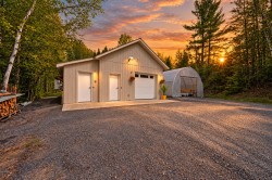 Garage - 