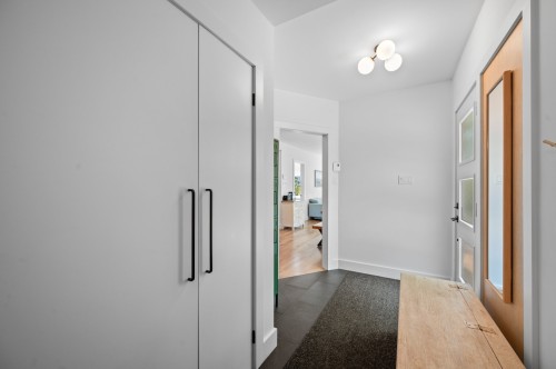 Hall d'entrée/Vestibule - 9 Rue Des Horizons, Mont-Blanc, QC 