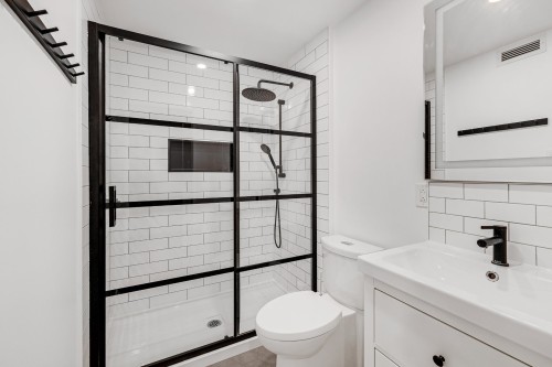 Salle de bains - 6724 Rue De Bordeaux, Montréal (Rosemont/La Petite-Patrie), QC 