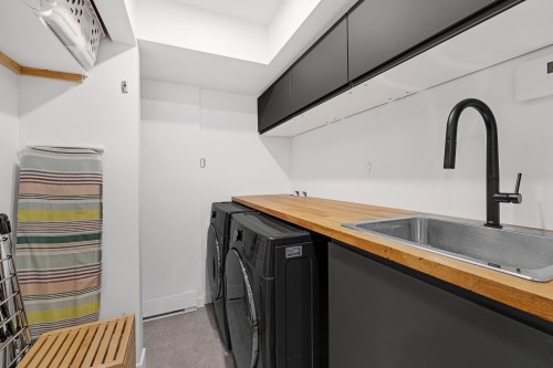 Salle de lavage - 6724 Rue De Bordeaux, Montréal (Rosemont/La Petite-Patrie), QC 