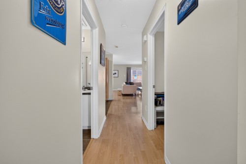 Corridor - 3-177 Boul. Louise-Campagna, Gatineau (Hull), QC 