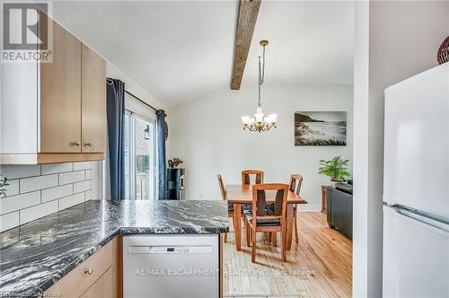 8 Beach Road, Haldimand, ON 