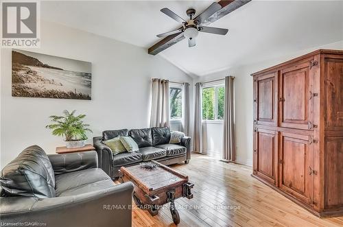 8 Beach Road, Haldimand, ON 