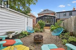 Pea gravel patio, detached garage - 