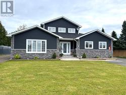 15 Twomey Drive Botwood, NL A0H 1E0