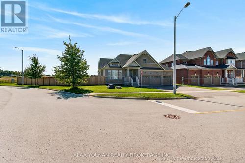 NO HOUSES ON ONE SIDE AND BACK - 140 Copeland Crescent, Innisfil, ON 