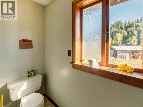 3168 Pass Creek Road, Crescent Valley, BC 