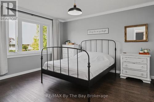 Primary Bedroom with Ensuite - 2 Red Oak Drive, Wasaga Beach, ON 