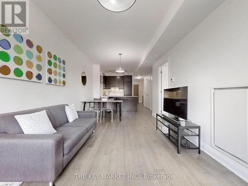 217 - 21 Clairtrell Road, Toronto, ON 