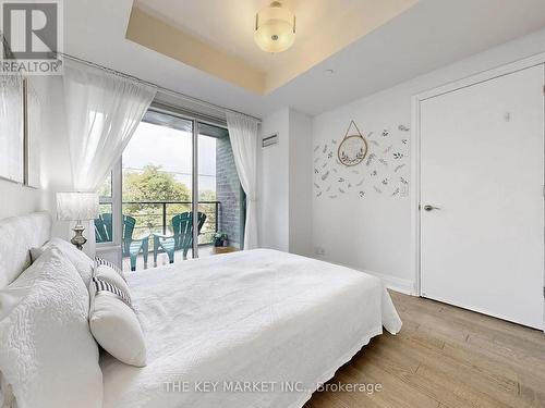 217 - 21 Clairtrell Road, Toronto, ON 