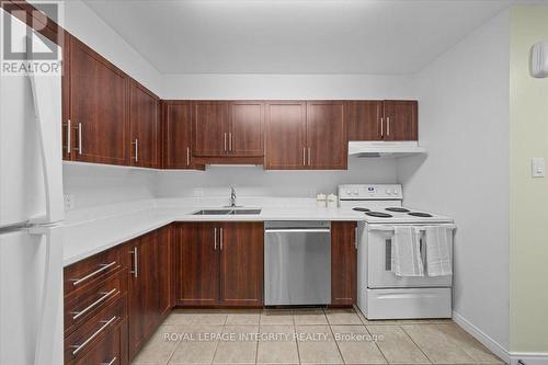 69 Royal Field Crescent, Ottawa, ON 