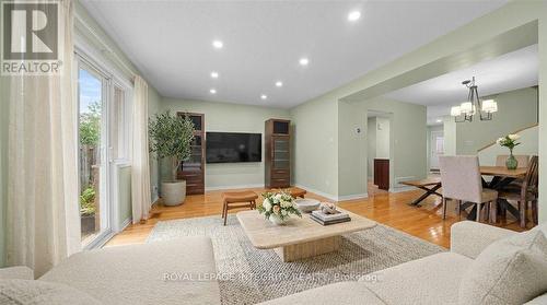 69 Royal Field Crescent, Ottawa, ON 