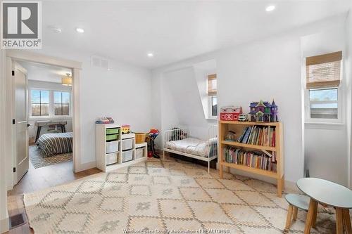 942 Erie Avenue, Kingsville, ON 