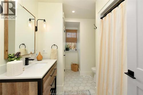 942 Erie Avenue, Kingsville, ON 