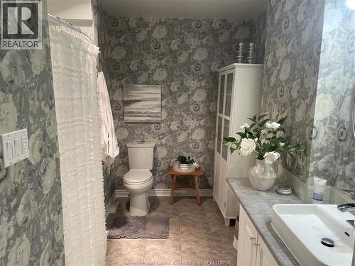 1914 Westcott Road, Windsor, ON 