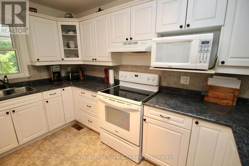 8 Brock Street, Northern Bruce Peninsula, ON 