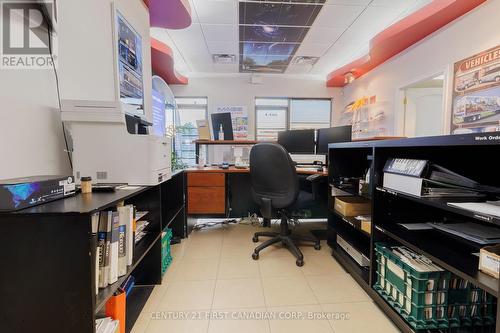 8-9 - 60 Meg Drive, London South (South X), ON 
