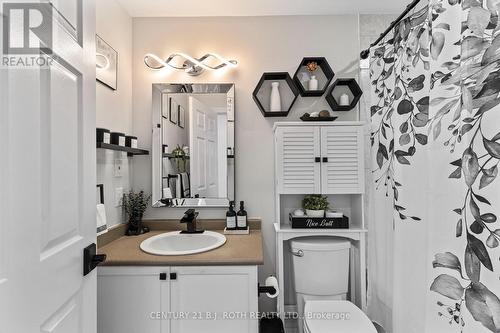 25 Cranberry Lane, Barrie, ON 