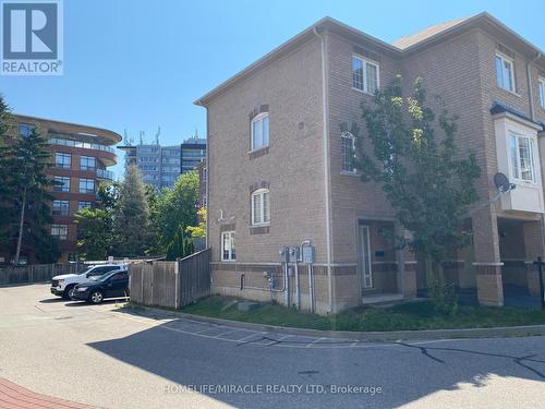 13 Vasto Lane, Toronto, ON 
