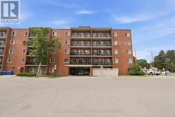 204 - 131 TAUNTON ROAD E Oshawa, ON L1G 3T8