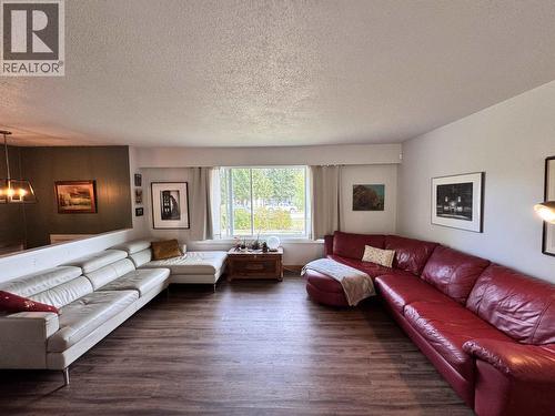 6494 Grey Crescent, Horse Lake, BC 