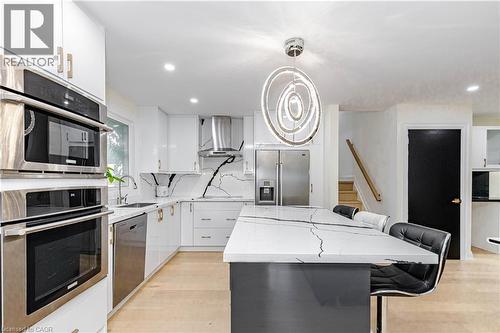 2358 Arnold Crescent, Burlington, ON 