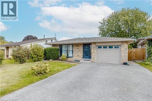 2358 Arnold Crescent, Burlington, ON 