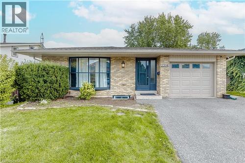 2358 Arnold Crescent, Burlington, ON 