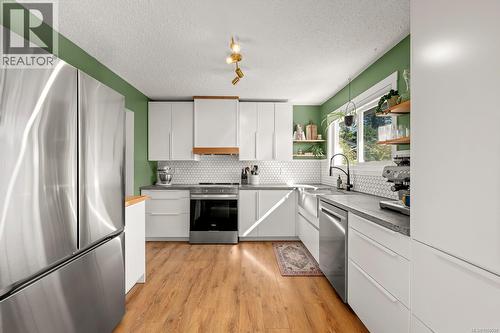 1719 Robb Ave, Comox, BC 