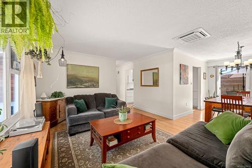 1719 Robb Ave, Comox, BC 