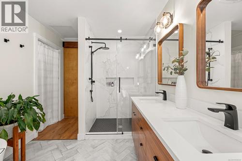 1719 Robb Ave, Comox, BC 