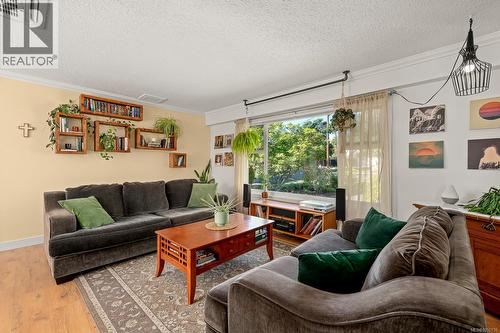 1719 Robb Ave, Comox, BC 