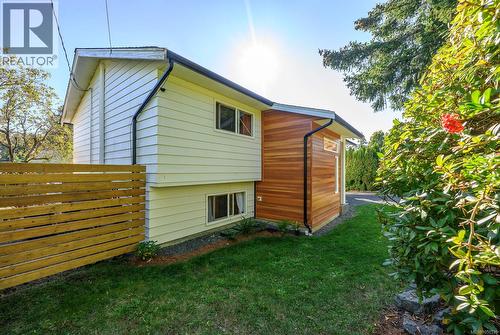1719 Robb Ave, Comox, BC 