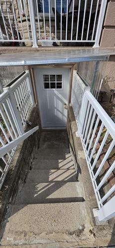 BSMT - 34 PETERBOROUGH AVENUE , Toronto, Ontario M6H 2K7 2