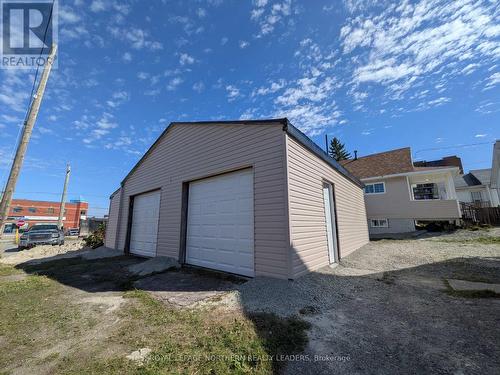 196 Wilson Avenue, Timmins (Ts - Sw), ON 