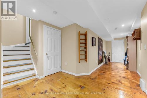 1155 Davis Lane, Milton (De Dempsey), ON 