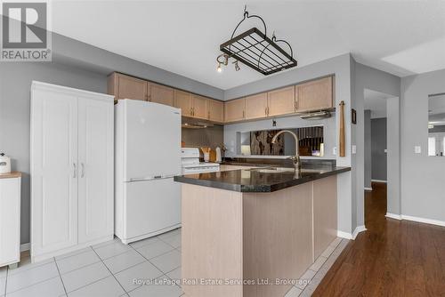 1155 Davis Lane, Milton (De Dempsey), ON 