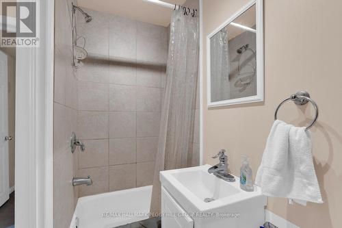 11 Colborne Street, Oro-Medonte, ON 