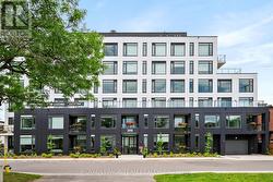 203 - 398 ROOSEVELT AVENUE Ottawa, ON K2A 1Z3
