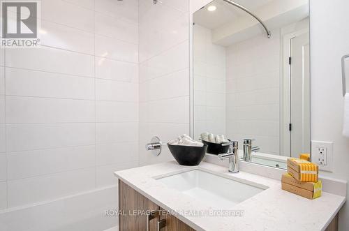 506 - 398 ROOSEVELT AVENUE , Ottawa, Ontario K2A 4J2 5