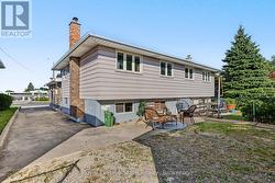 PLENTY of SPACE for the entire family! - 