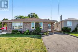 Lovely curb appeal; plenty of parking! - 