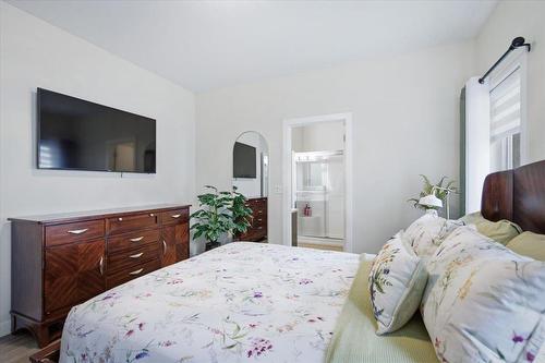 43 Wildflower Way, Winnipeg, MB 
