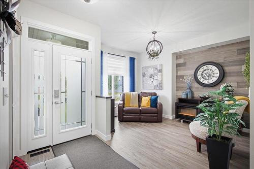 43 Wildflower Way, Winnipeg, MB 